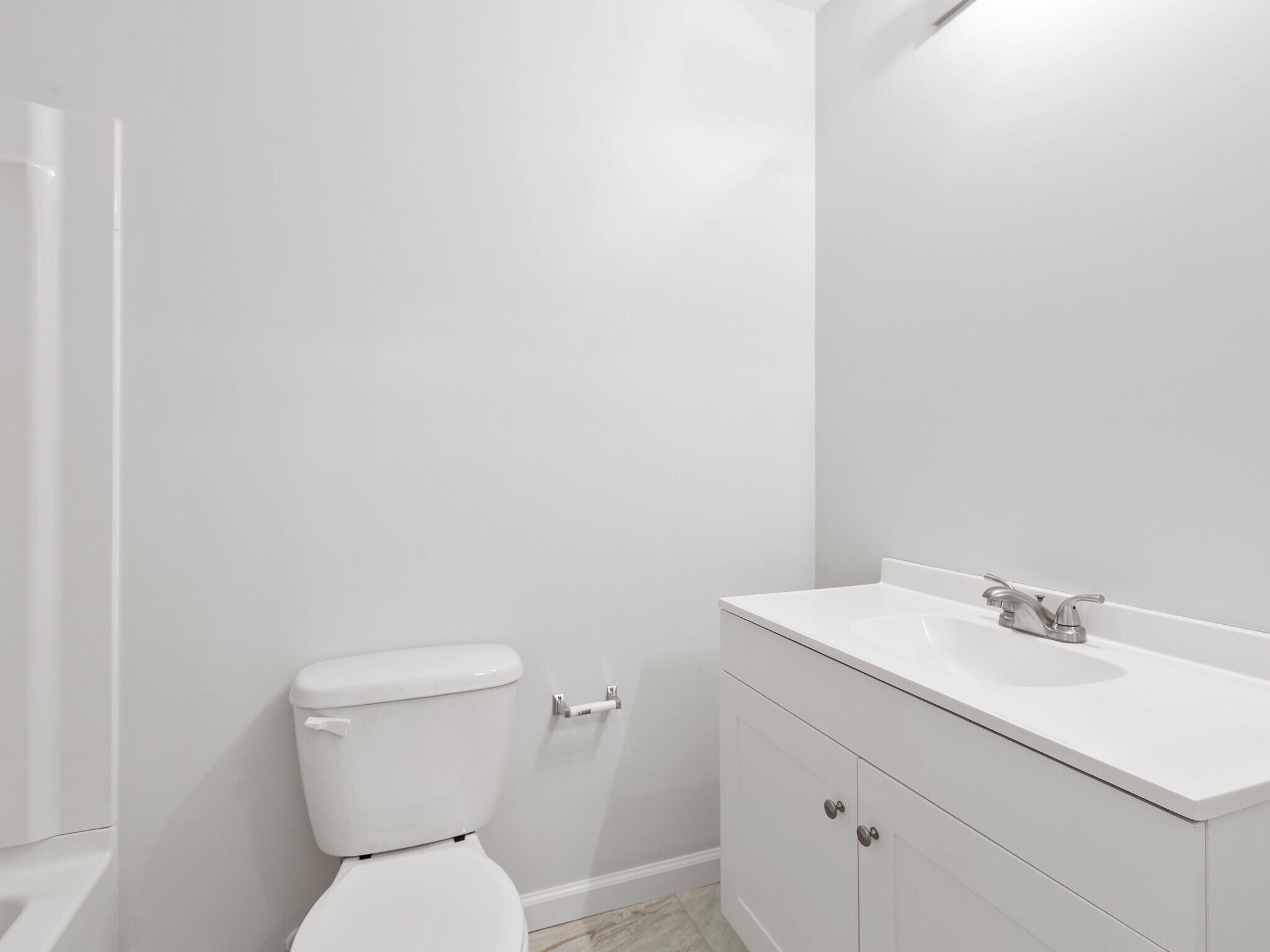 Building Photo - 51 W Chapel Rd