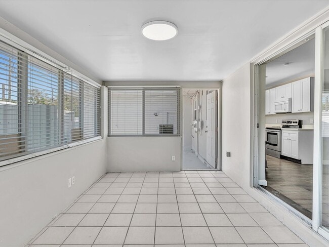 Building Photo - 54 SW 16th St