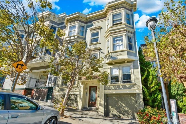 Building Photo - 888 Waller St