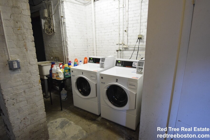 Building Photo - 1251 Commonwealth Ave