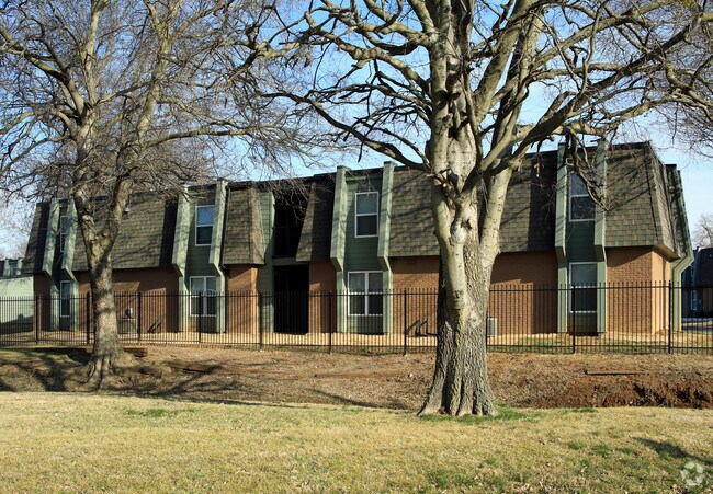 Primary Photo - Coweta Apartments