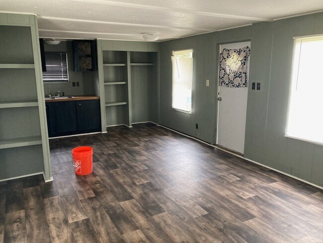 Building Photo - 132 Gantt Rd