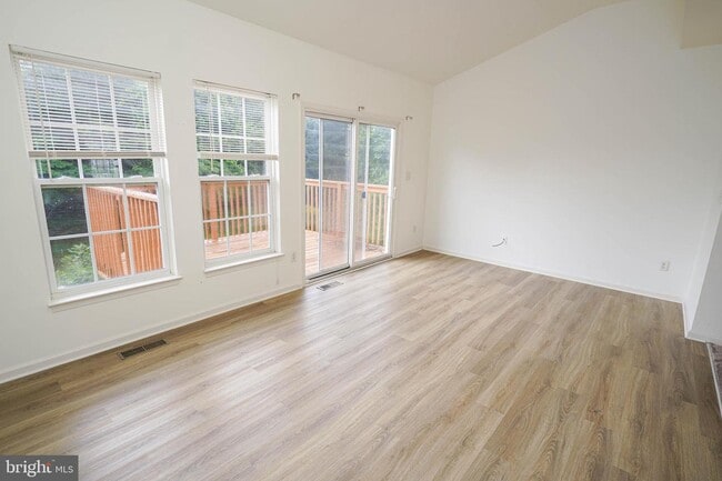 Building Photo - 38116 E Chester Ln