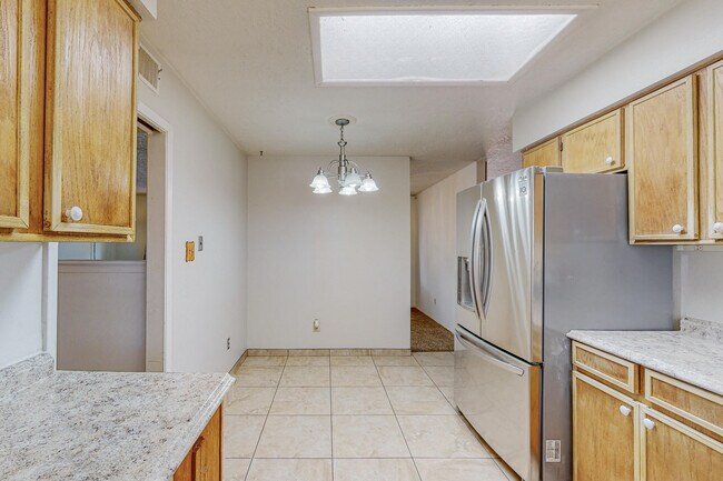 Building Photo - 7309 Coulson Dr NE