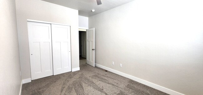 Building Photo - Brand new Townhomes