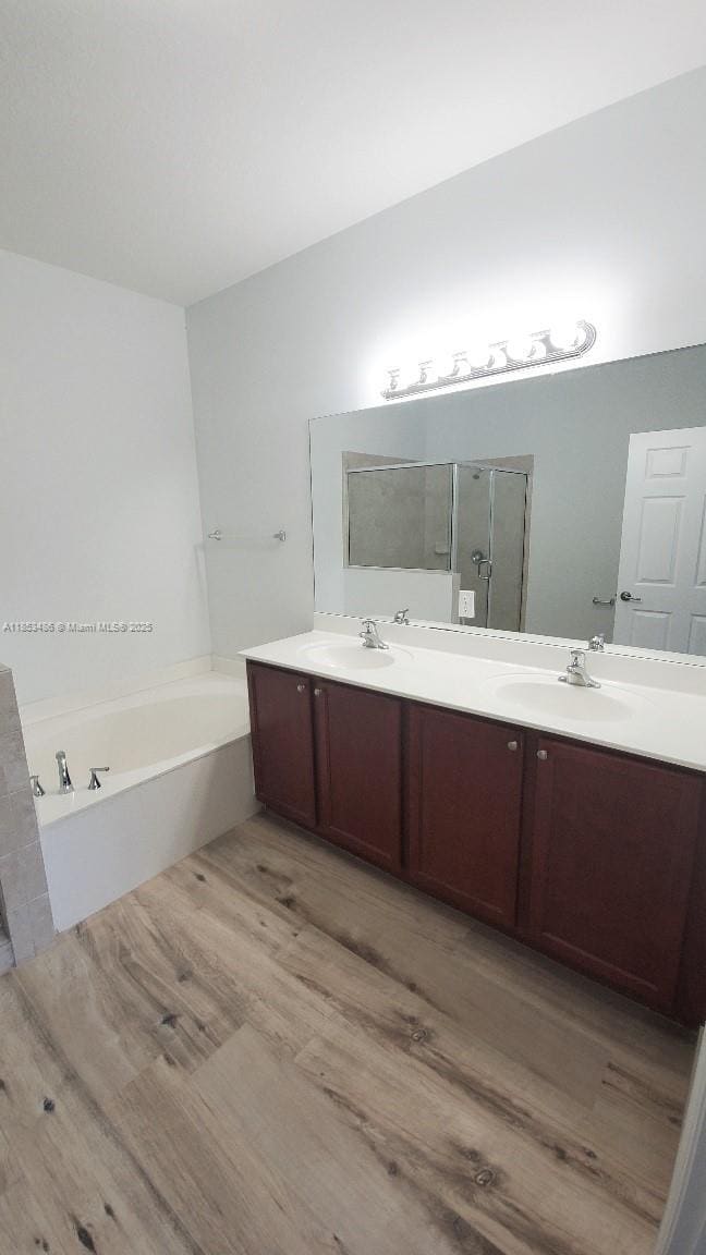 Building Photo - 265 Las Brisas Cir