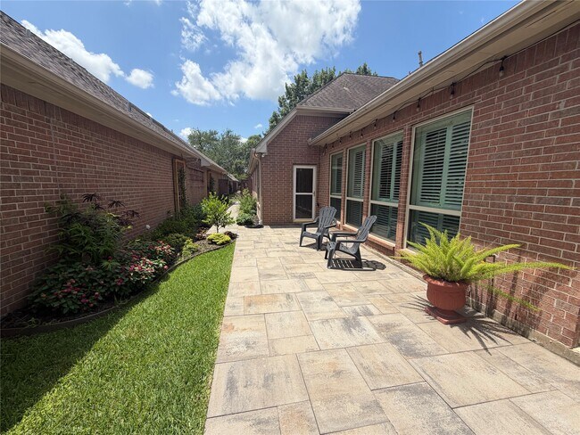 Building Photo - 13722 Aspen Cove Dr
