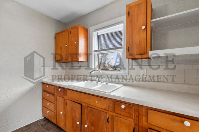 Building Photo - 5111 W Robinson St
