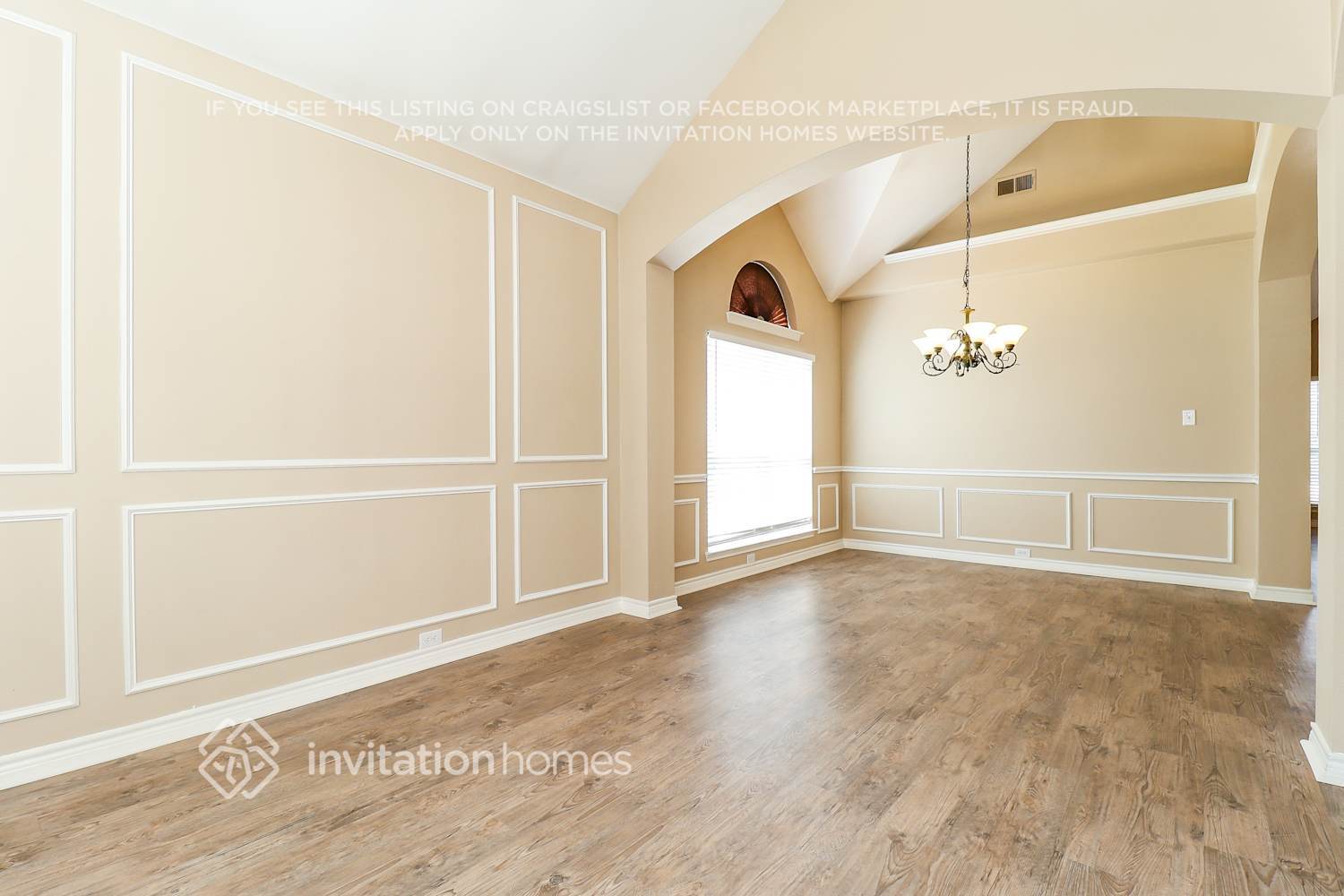 Building Photo - 1406 Chateau Ln
