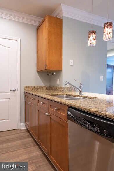 Building Photo - 1115 Cameron St