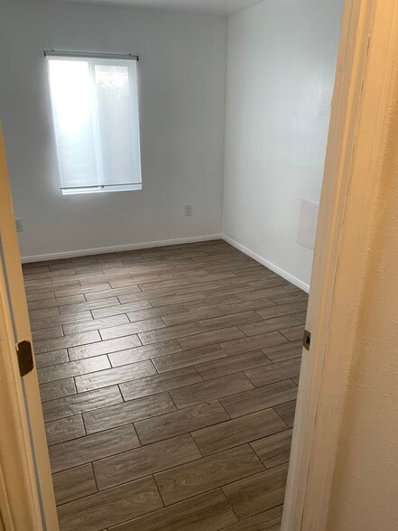 2nd Bedroom (also works as Office/Music Studio/Fitness Rm) - 526 Brooks Ave