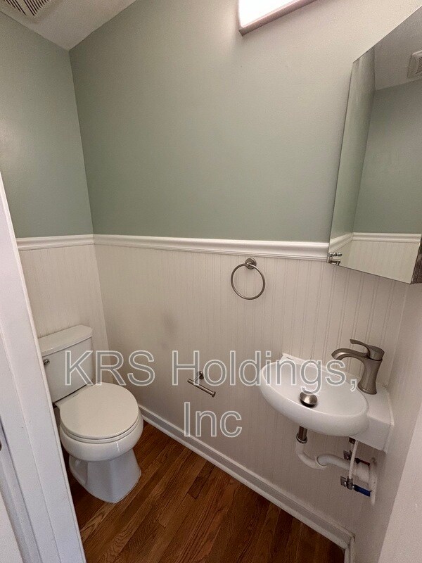 Building Photo - 1406 N 32nd St