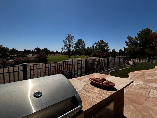Building Photo - GOLF COURSE LOT - 3 Bed/3Bth GATED Communi...