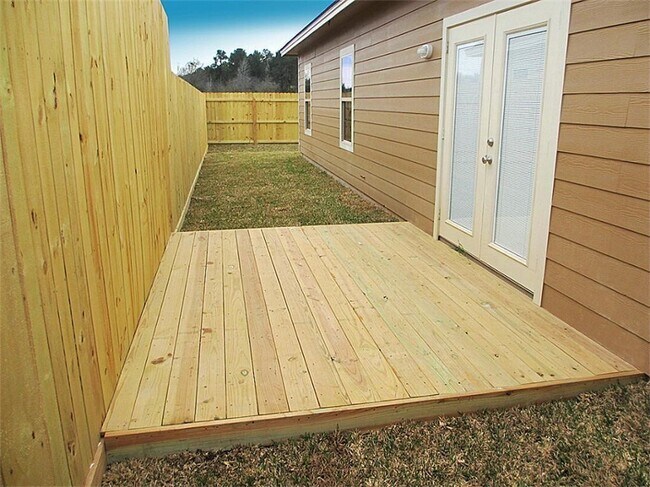 Building Photo - 119 S Bend Ct