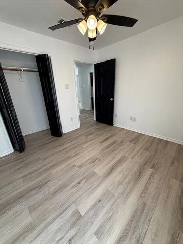 Building Photo - 3713 Devonaire Dr