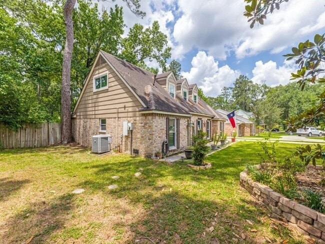Building Photo - 674 Ravensworth Dr