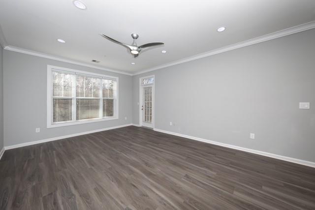 Building Photo - 637 Charles Pond Dr