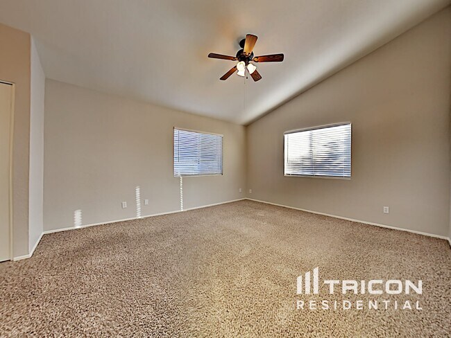 Building Photo - 8127 W Desert Cove Ave