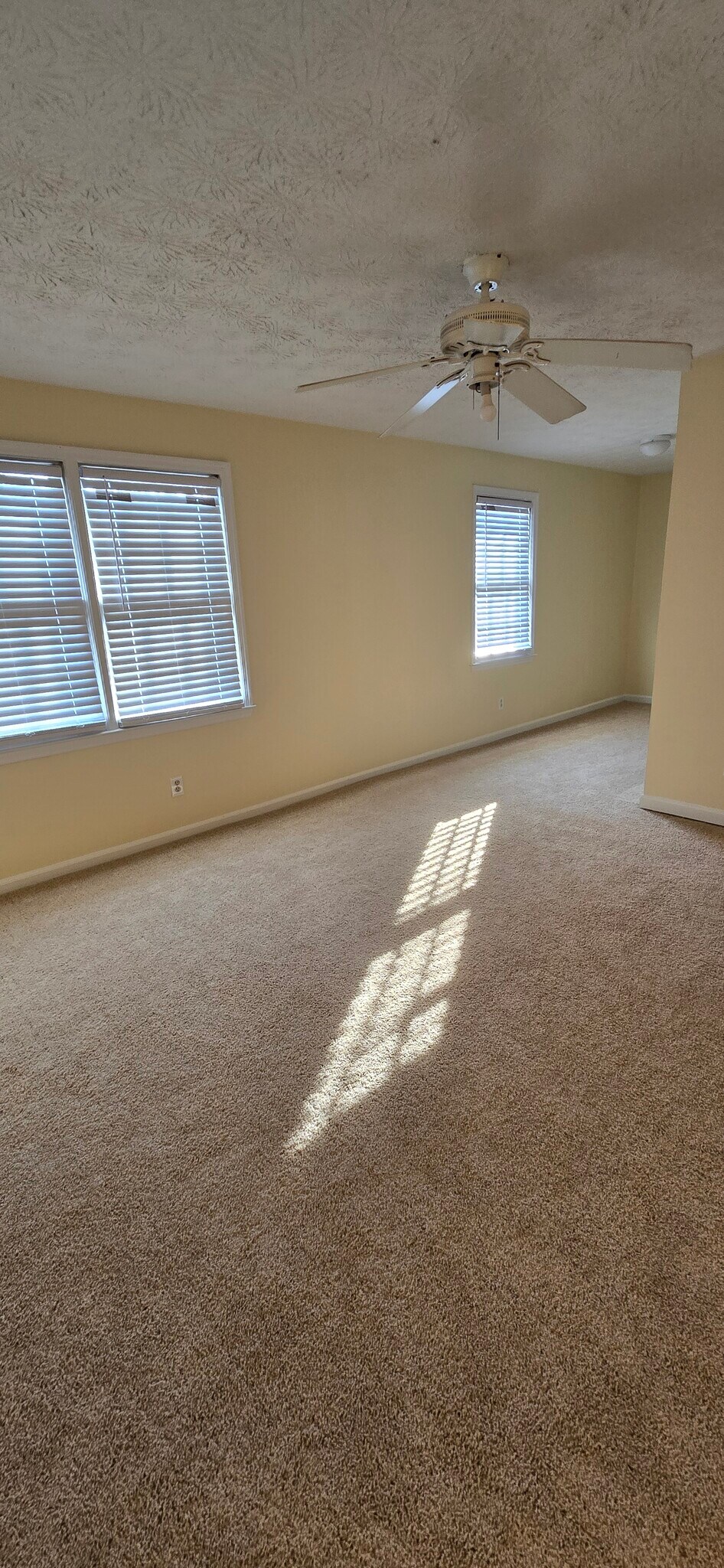 Building Photo - 2494 Lehaven Dr