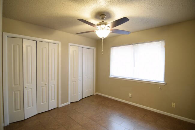 Building Photo - 3311 Johnson Dr