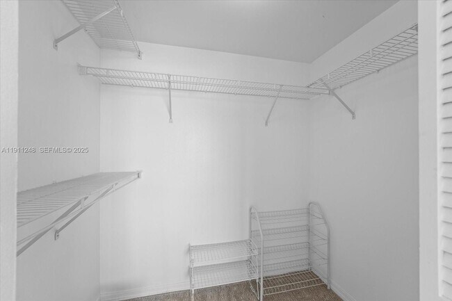 Building Photo - 90 Alton Rd