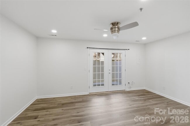 Building Photo - 6621 Tor Dr