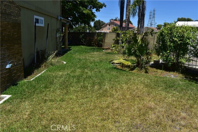 Building Photo - 15862 Caltech Cir