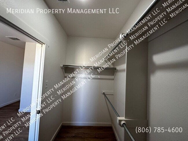 Building Photo - 5802 Urbana Pl