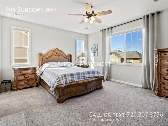 Building Photo - 904 Sundown Way