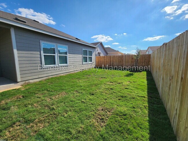 Building Photo - 13907 Sickle Rdg