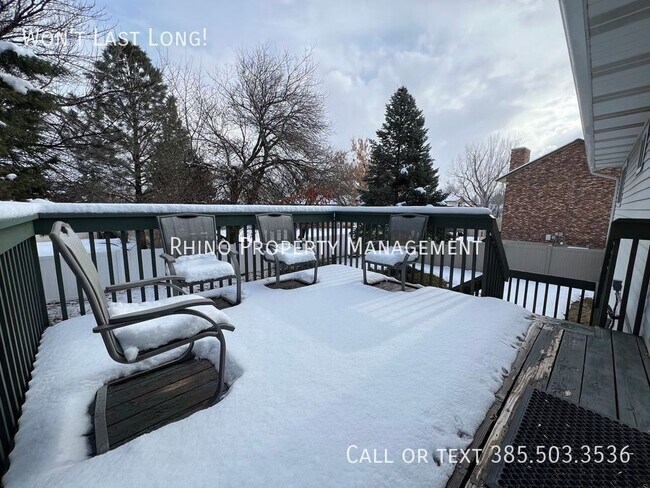 Building Photo - 5658 S Vlg Cir