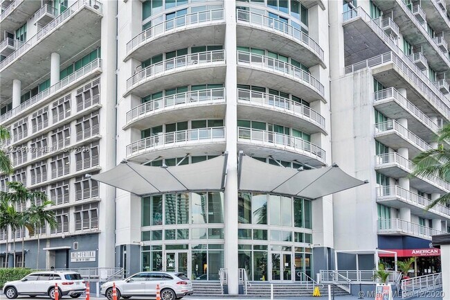 Building Photo - 690 SW 1st Ct