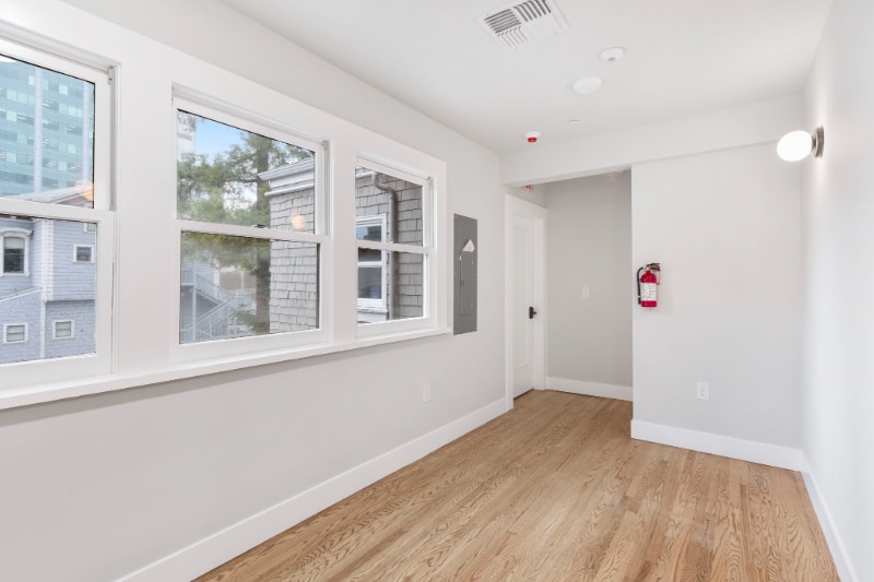 Building Photo - 1022 G St