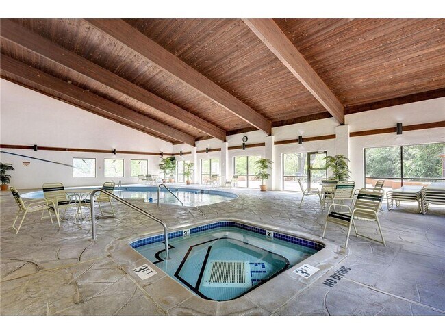 Building Photo - 4575 W 80th St Cir