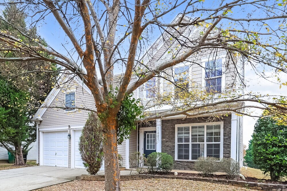 Building Photo - 11007 Holm Oak Pl