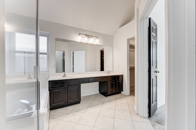 Building Photo - 31302 Baker Lake Dr