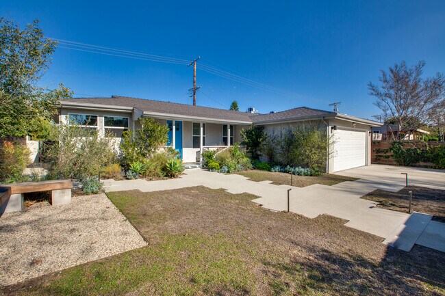 Building Photo - 12945 Welby Way