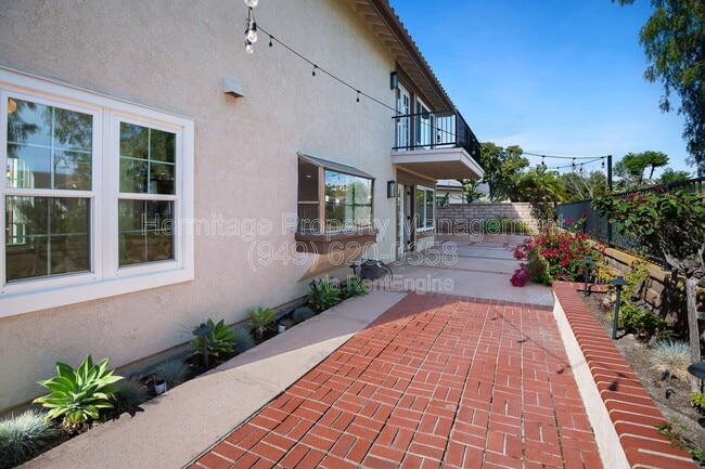 Building Photo - 28142 Ambar