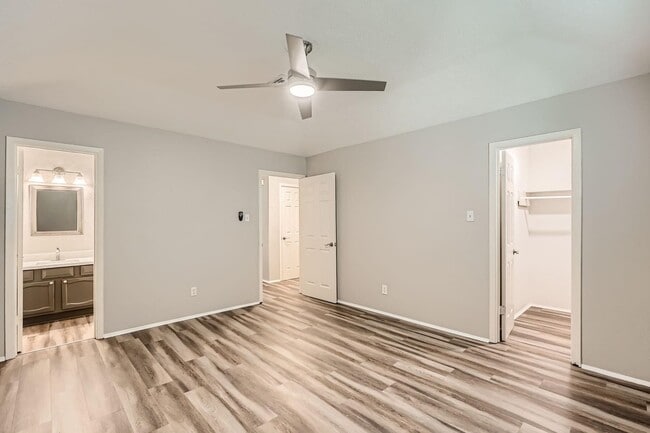 Building Photo - 401 Summer Pl Ct