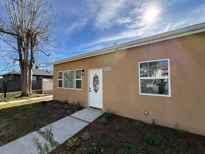 Building Photo - 20352 Sherman Way