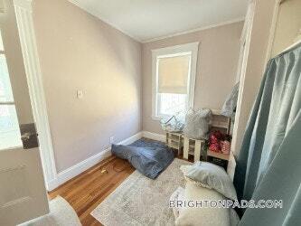 Building Photo - 81 Cresthill Rd