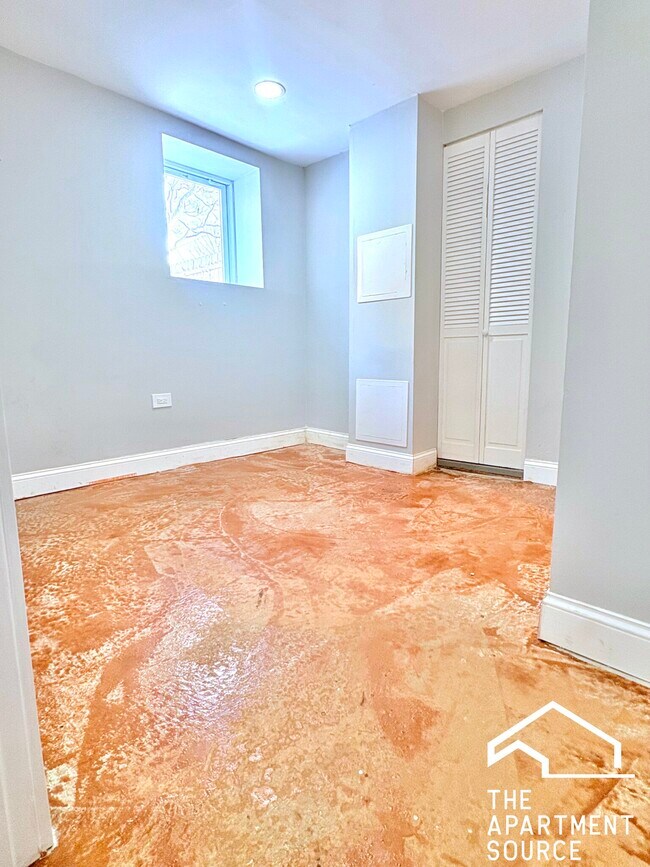 Building Photo - 1350 S Kedvale Ave