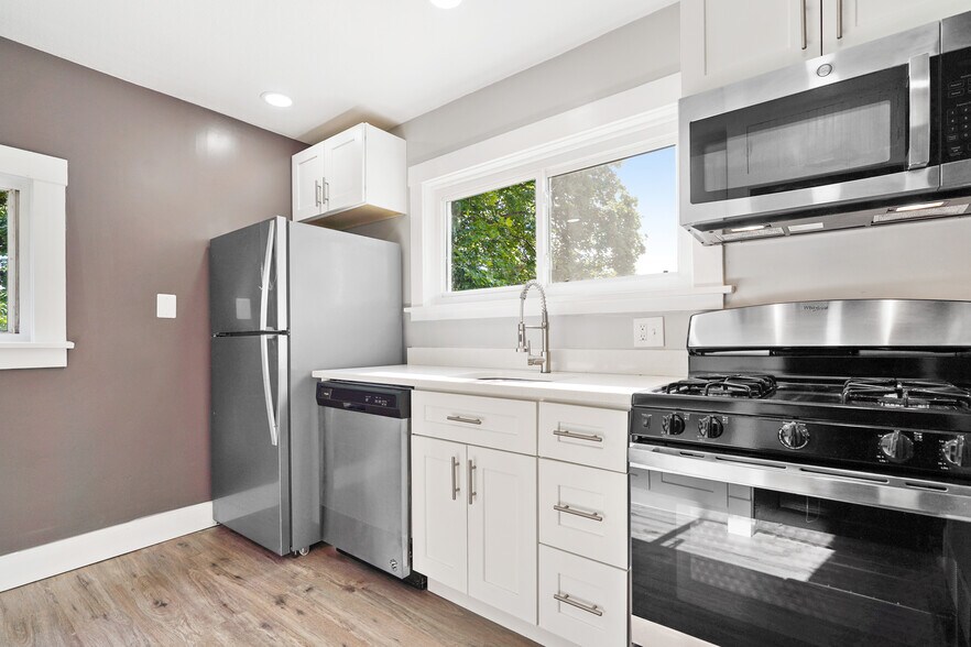 Building Photo - 1750 Brodhead Rd