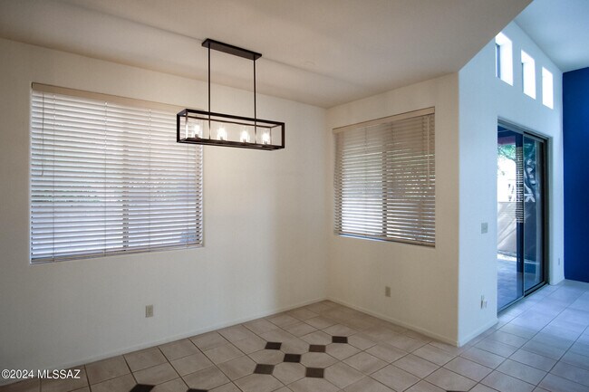 Building Photo - 5237 E Calle Vista De Colores