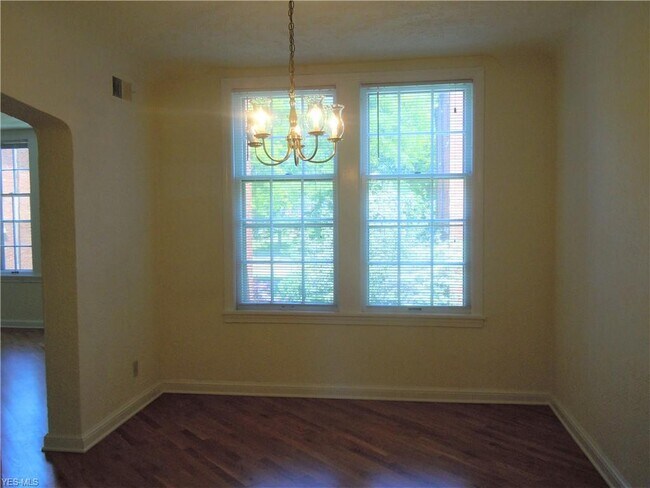 Building Photo - 15700 Van Aken Blvd