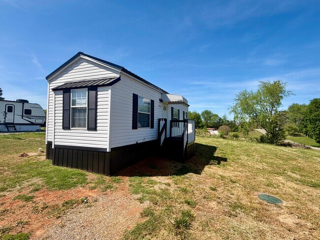 Building Photo - 30540 Wooley Springs Rd