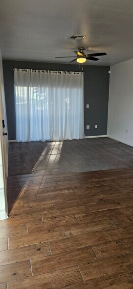 Building Photo - 8405 Pebble Creek Way
