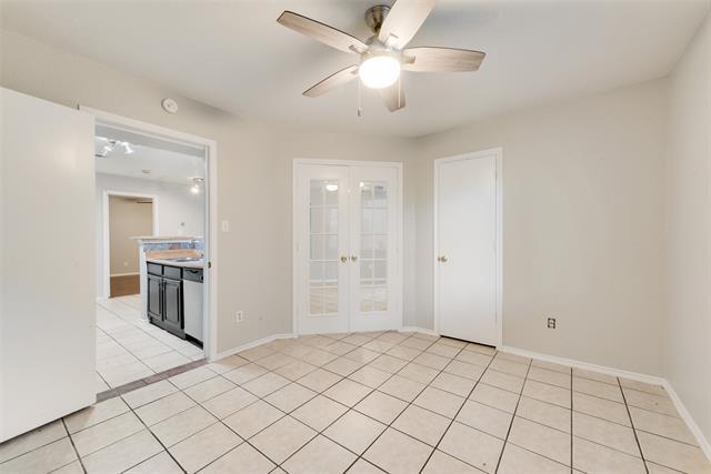 Building Photo - 2307 Balsam Dr
