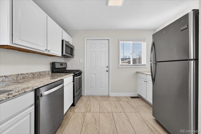 Building Photo - 69 Del Mar Cir