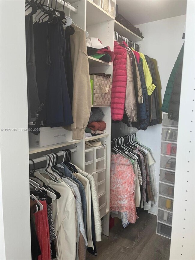 Building Photo - 185 SW 7th St